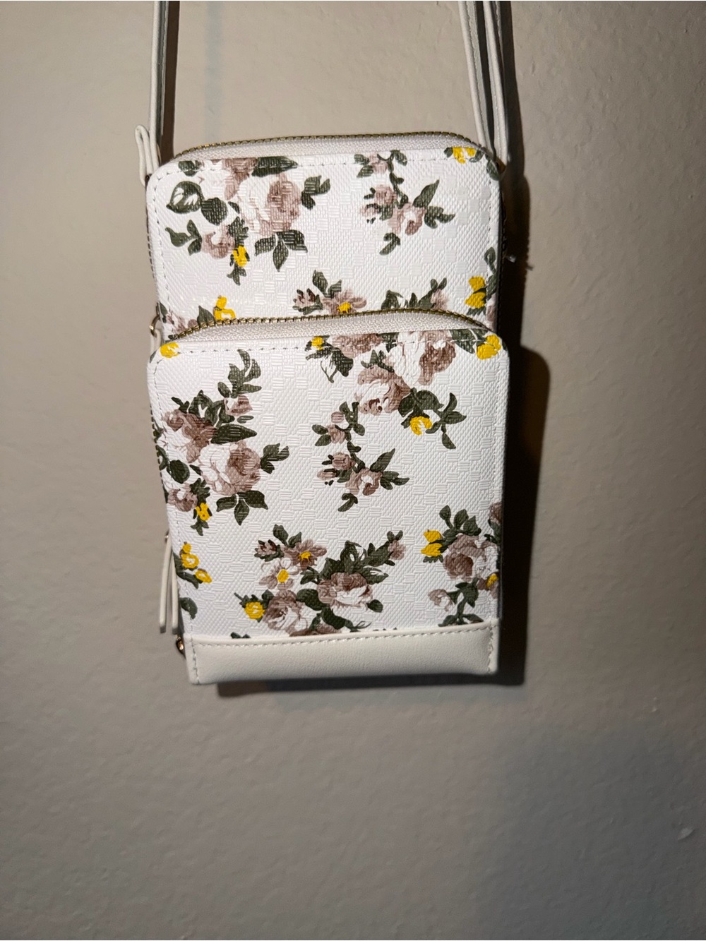 Floral Crossbody Phone Bag - White Floral